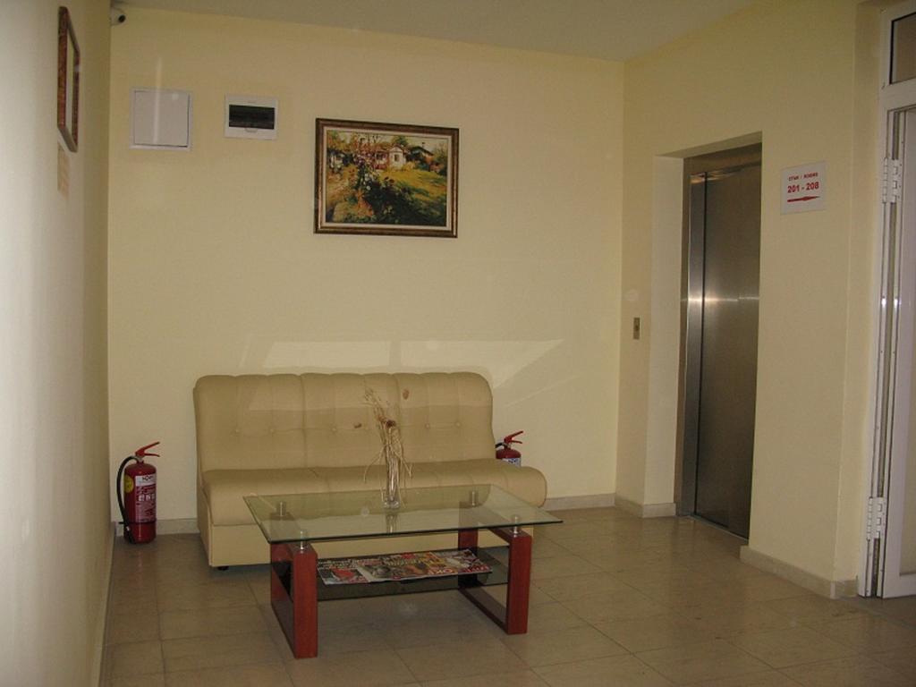 Hotel Tarnovo Veliko Tarnovo Szoba fotó